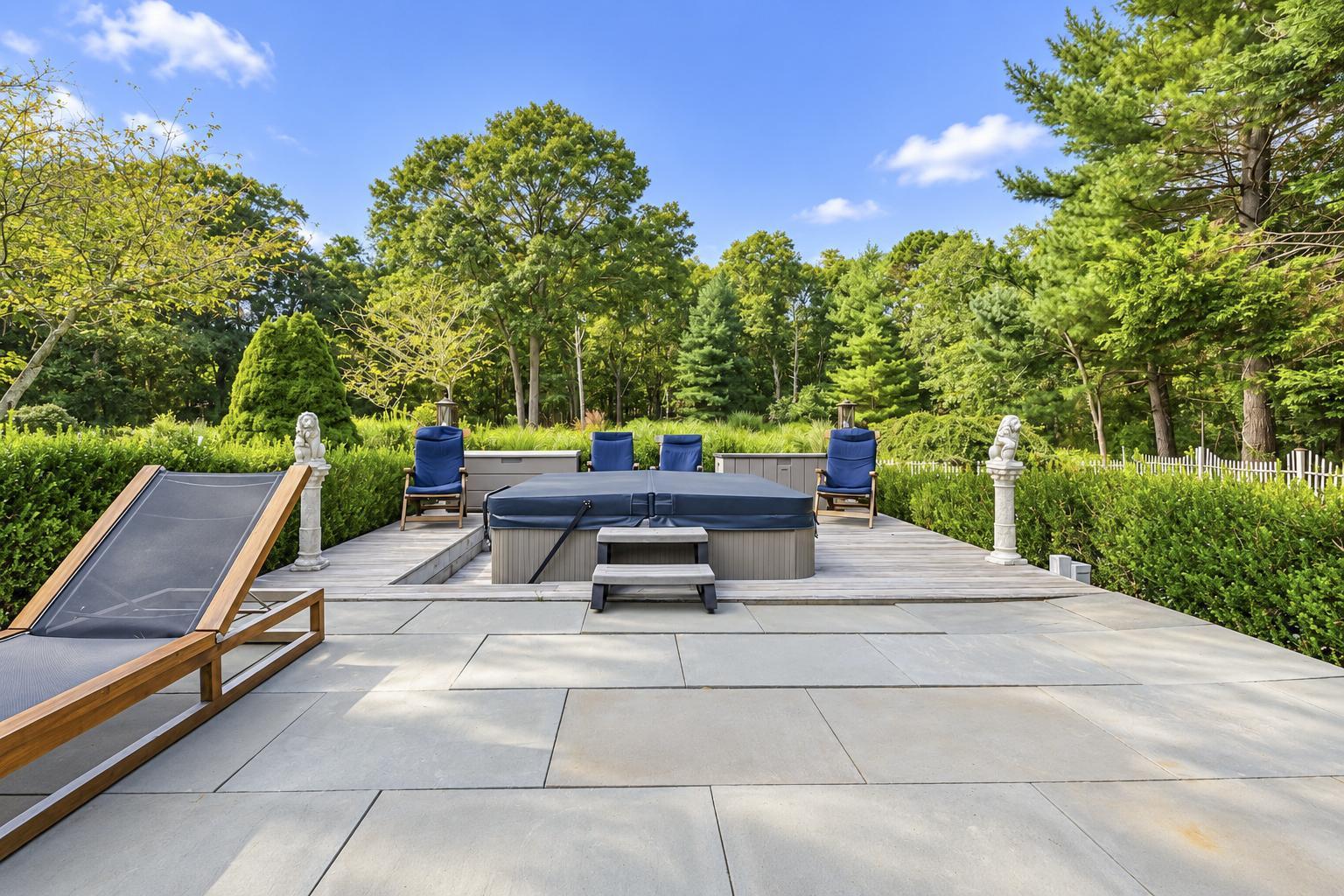 Hamptons, NY gallery image 10 of 99