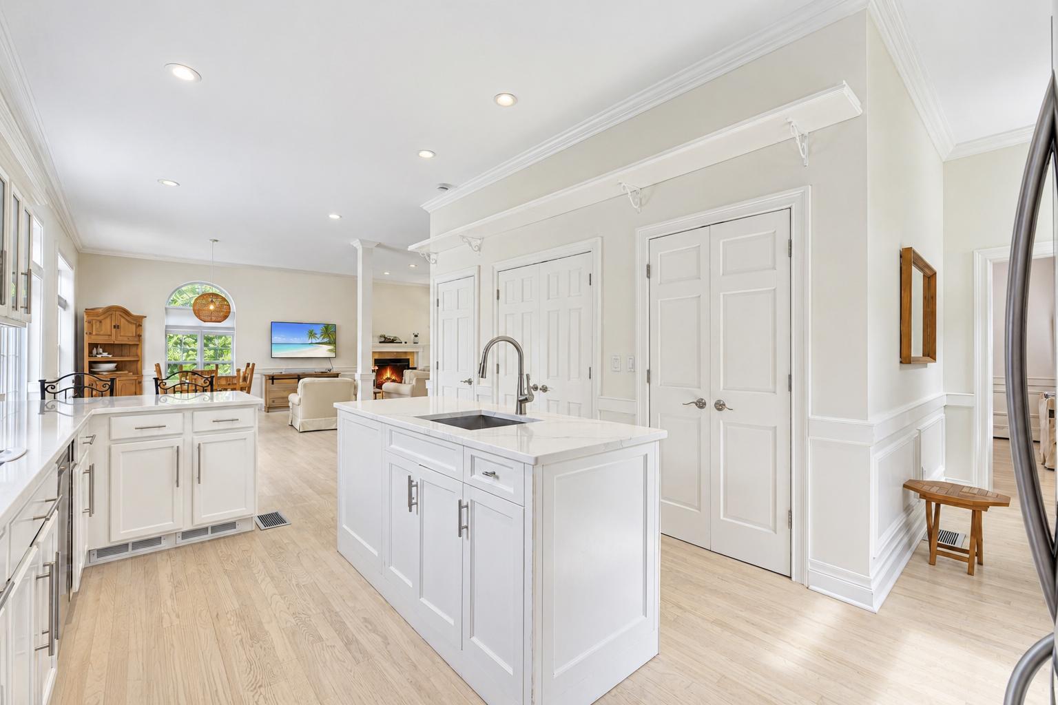 Hamptons, NY gallery image 26 of 99