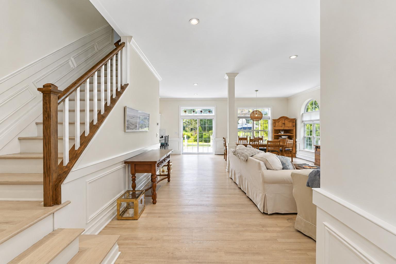 Hamptons, NY gallery image 16 of 99