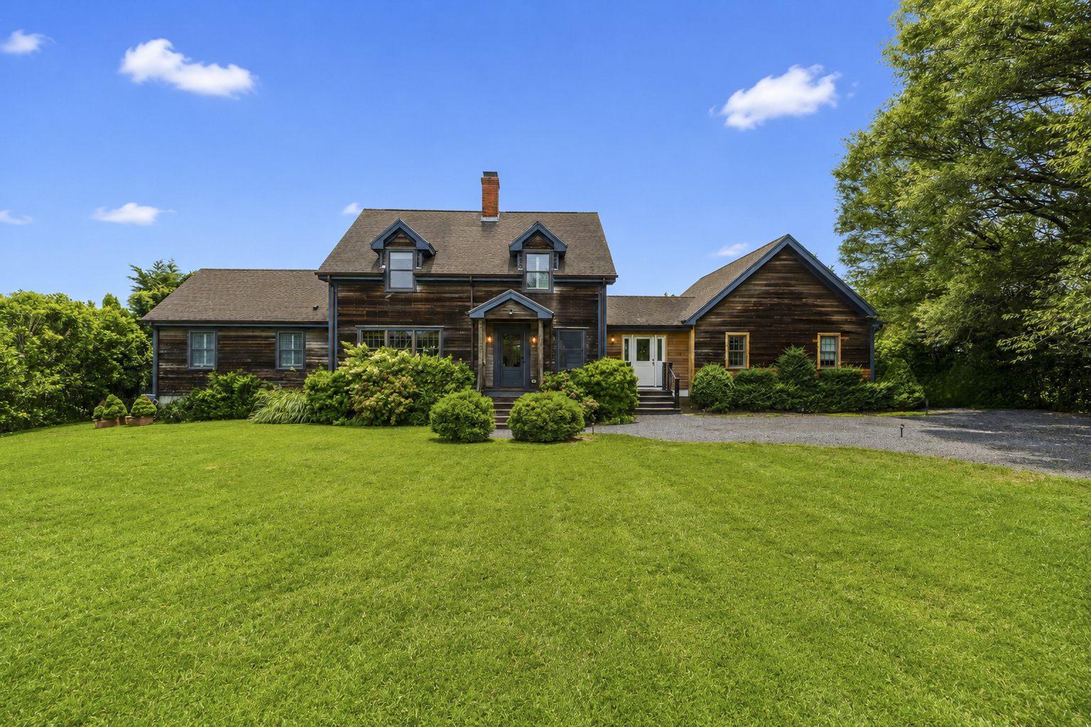 Hamptons, NY gallery image 70 of 99