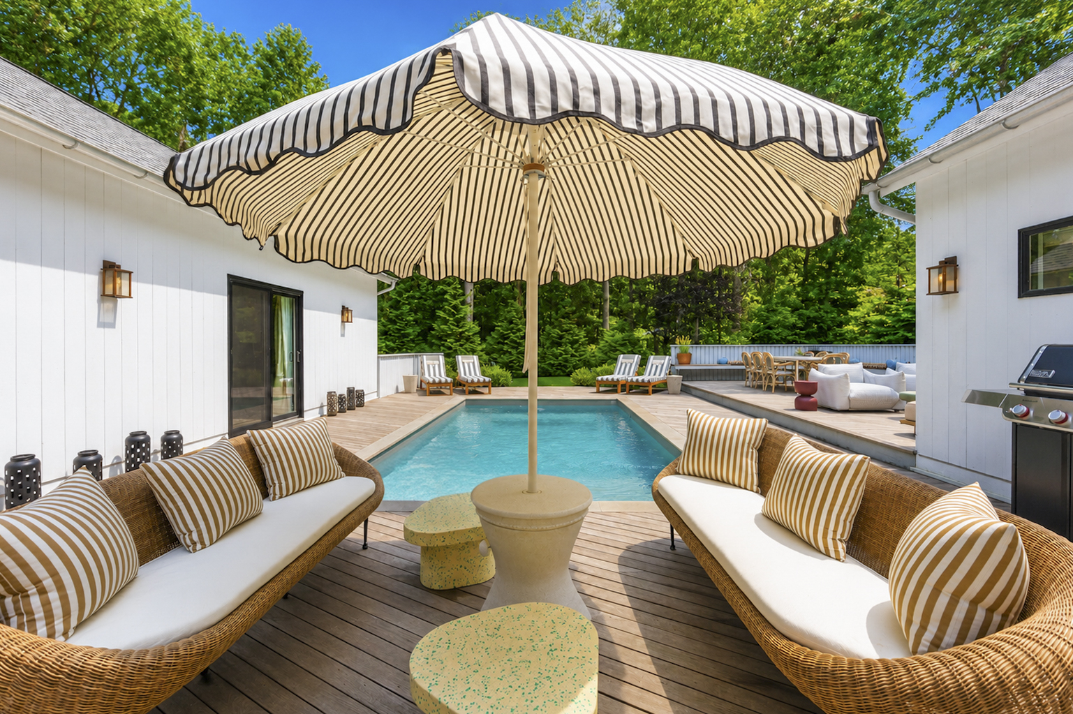 Hamptons, NY gallery image 47 of 99