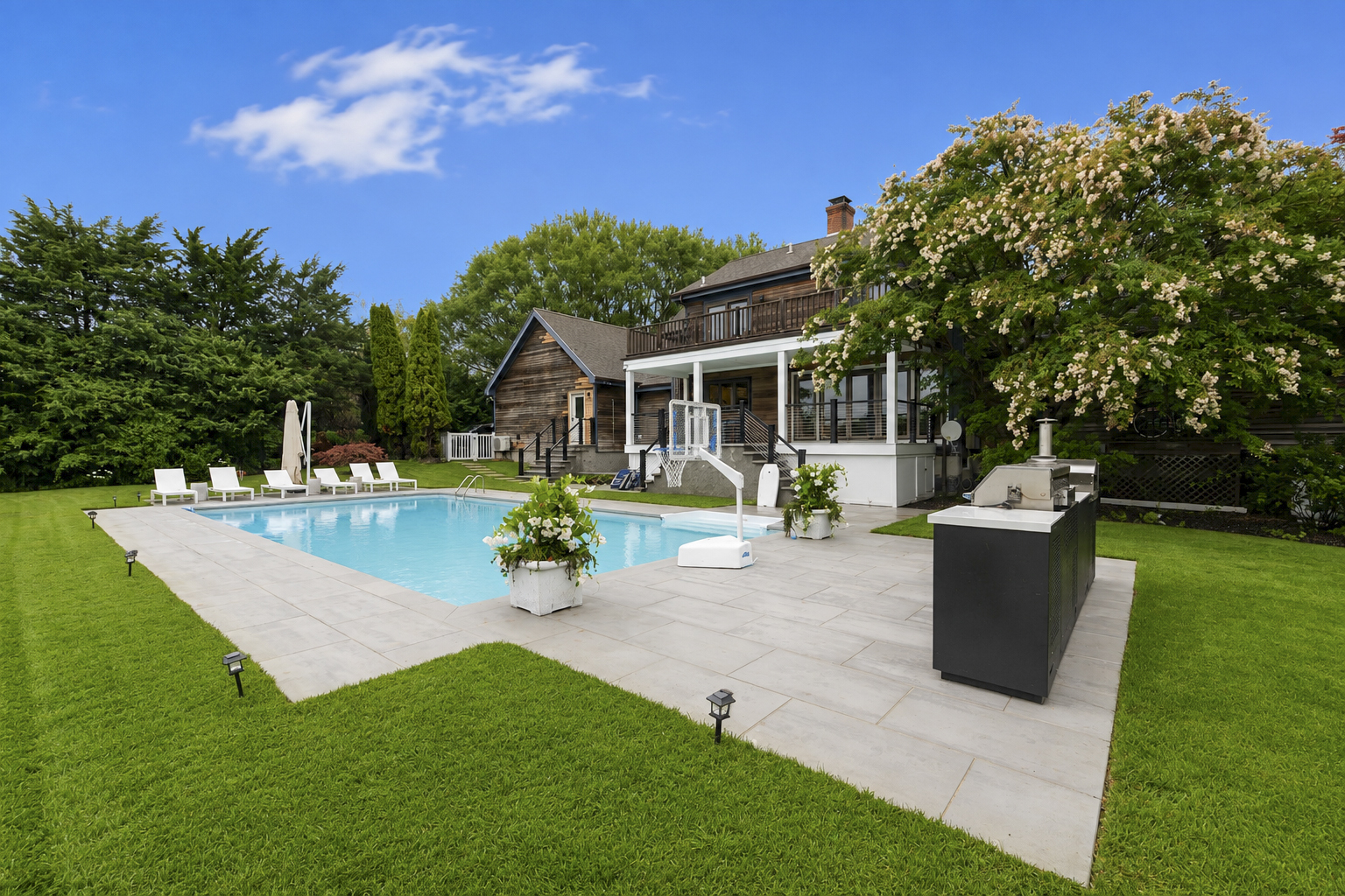 Hamptons, NY gallery image 76 of 99