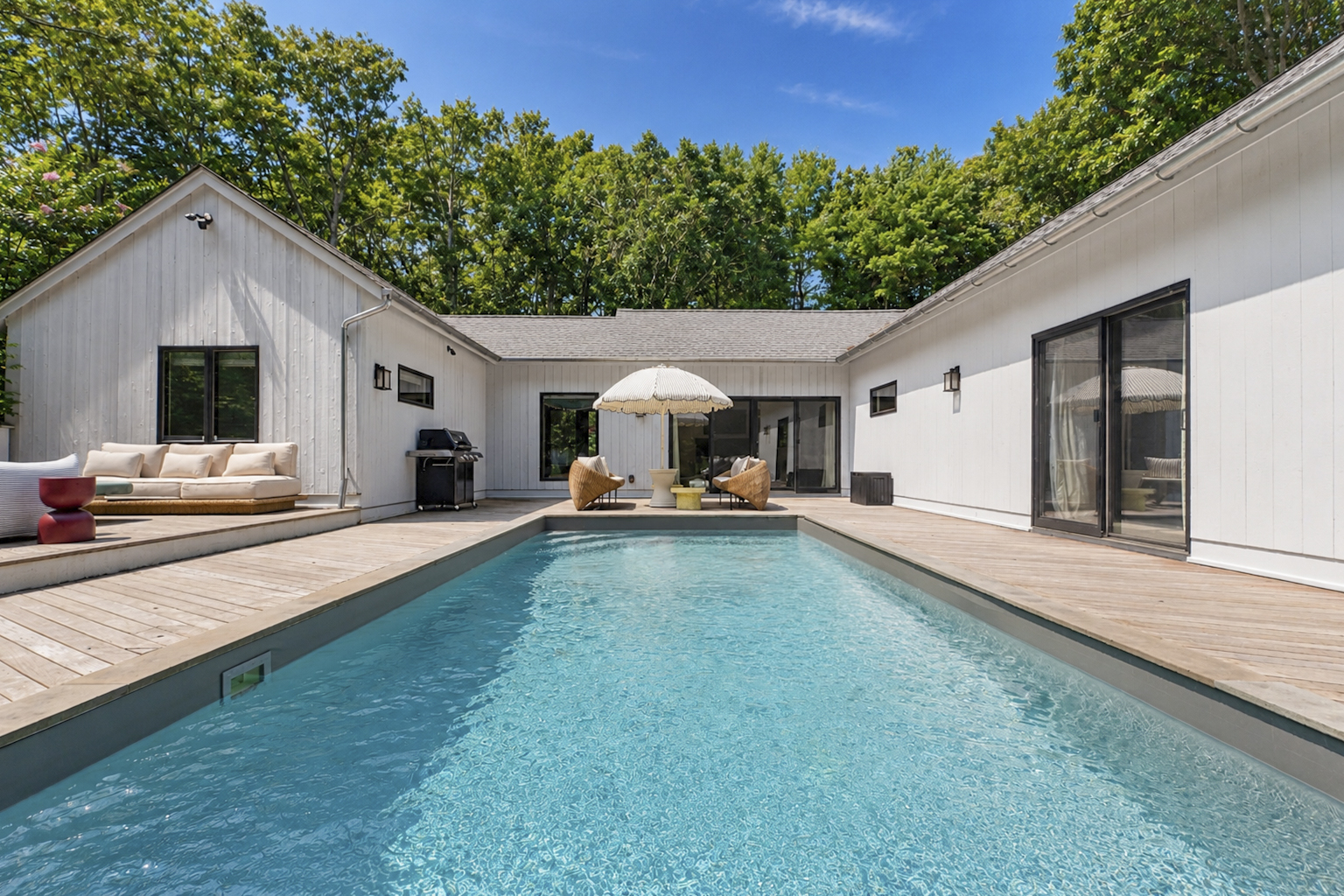 Hamptons, NY gallery image 46 of 99